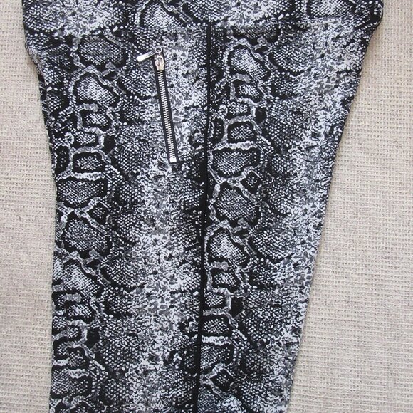 Carolina Belle Size 10 Snake Print Women Ankle Pant Stretch Pockets w/zippers - Picture 6 of 7